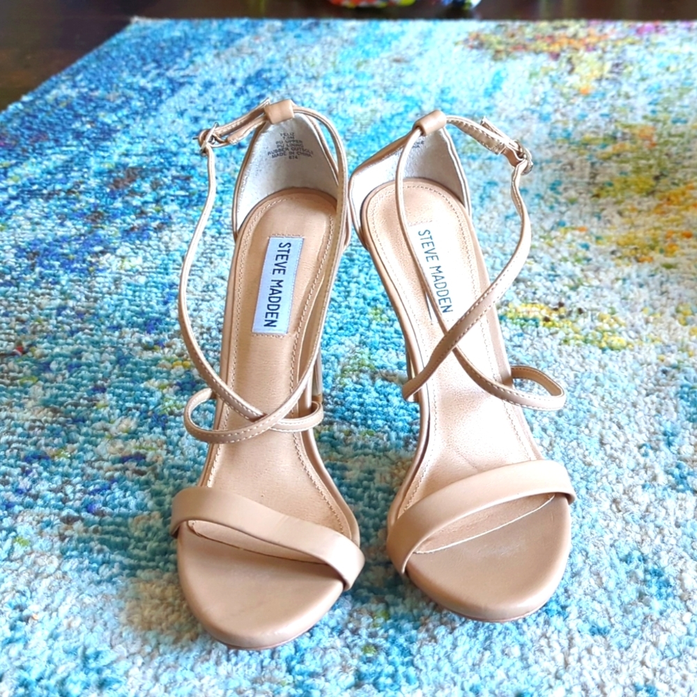 Steve Madden Beige Strappy Sandal - Feliz